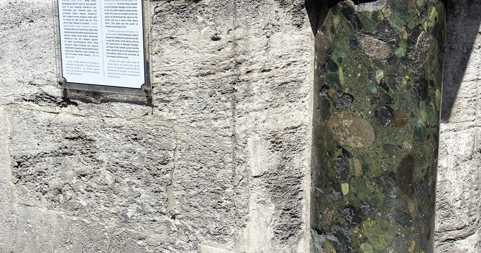 İstanbul'un Orta Nokta Taşı