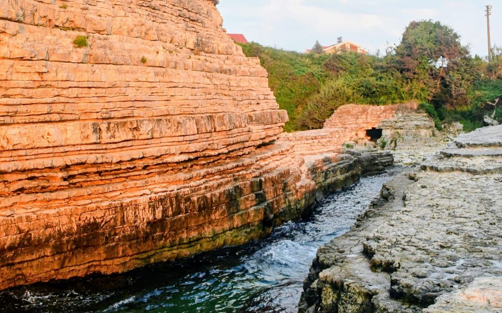 kerpe kartal kayalıkları